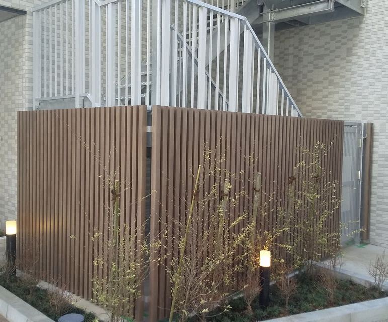 ルーバー（木目調）｜久米工業株式会社