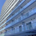 柱芯　ｶﾞﾗｽ枠手摺①