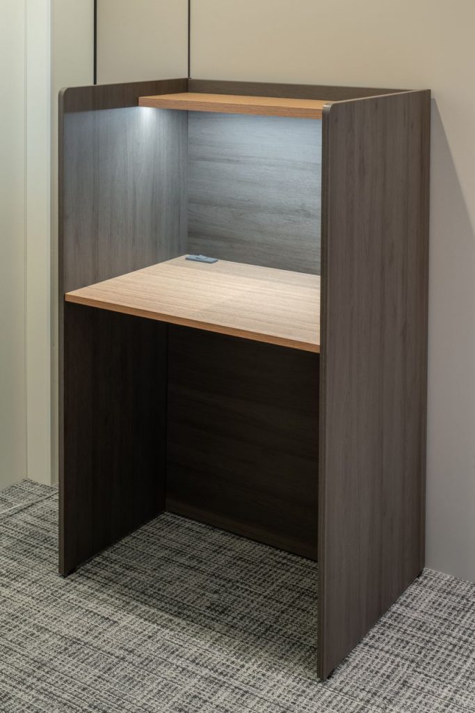 023 TAJ04031 学習机_ToLoLo