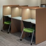 020 TAJ04022 学習机_ToLoLo