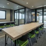 092 TAJ03803 ﾐｰﾃｨﾝｸﾞﾃｰﾌﾞﾙ_ToLoLo