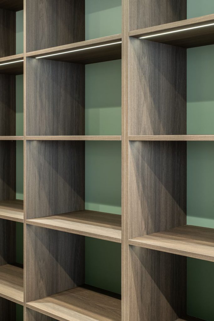 065 TAJ03965 本棚_ToLoLo