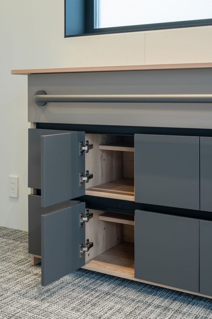 050 TAJ03950 下駄箱_ToLoLo