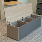 056 TAJ04001 ﾍﾞﾝﾁ_ToLoLo