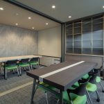 104 TAJ03842 ﾐｰﾃｨﾝｸﾞﾃｰﾌﾞﾙ_ToLoLo